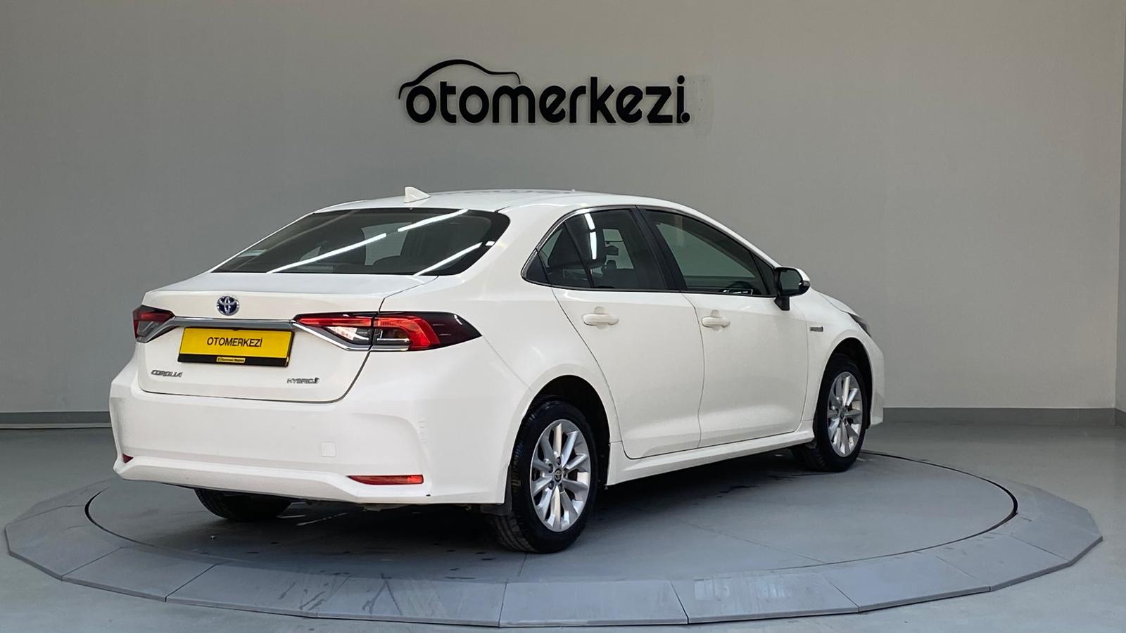 TOYOTA COROLLA 5